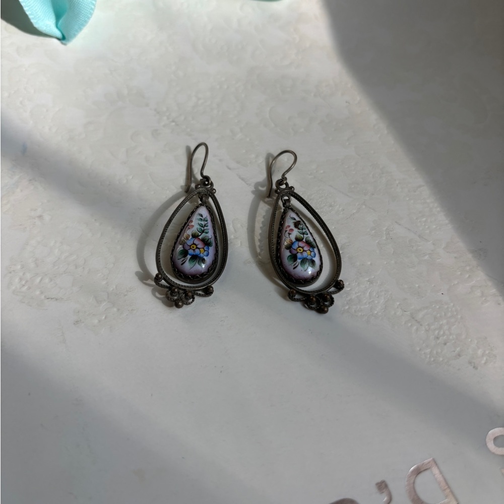 Floral Dangle Earrings